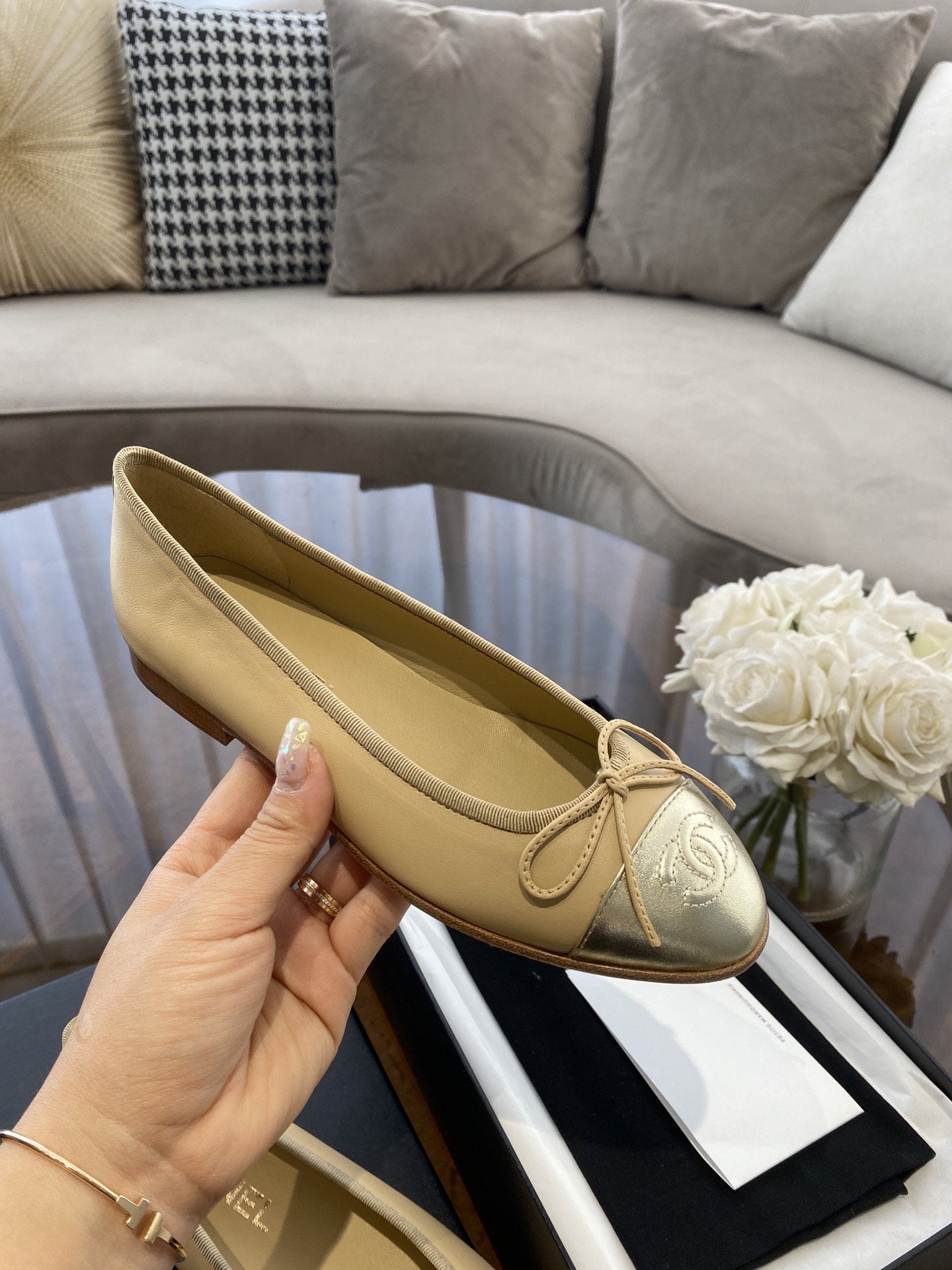 CHANEL BALLET FLATS BEIGE SILVER LAMBSKIN CANVAS