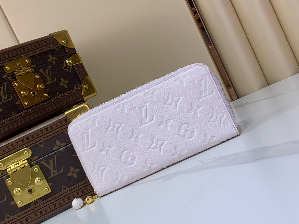 Louis Vuitton Zippy Wallet – White Monogram Empreinte