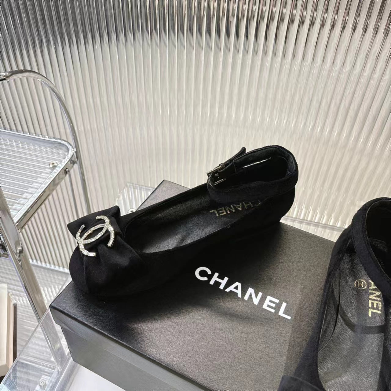 CHANEL BOW MARY JANE SHOES IN BLACK VELVET