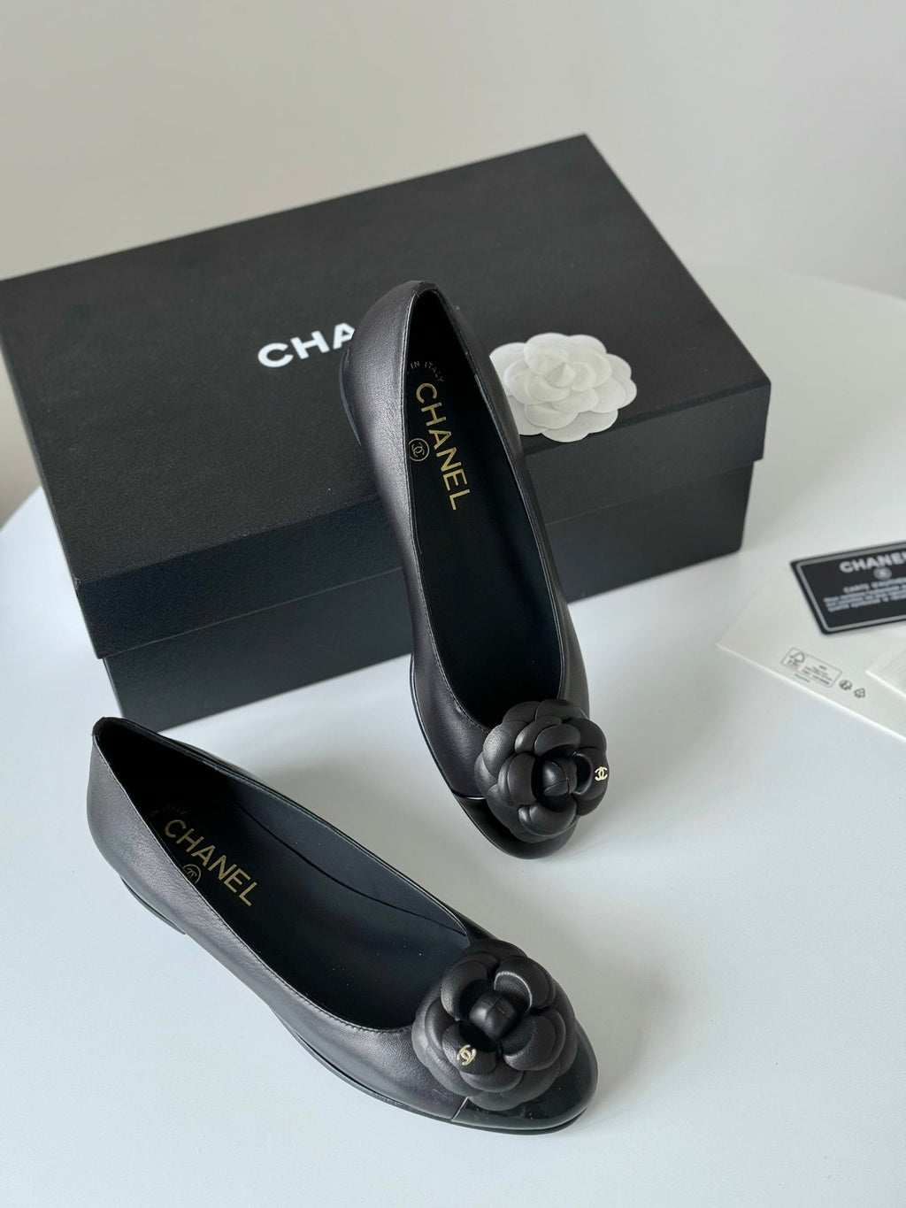 CHANEL BALLET FLAT BLACK LAMBSKIN WITH FLOWER